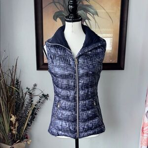 Calvin Klein Textured Blue Puffer Vest‎